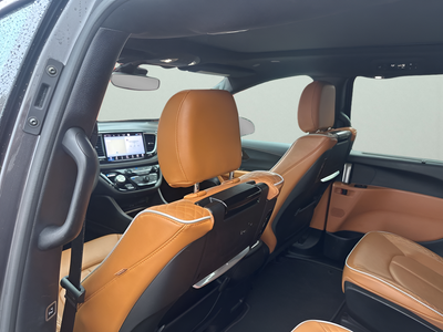 2023 Chrysler Pacifica Hybrid Pinnacle