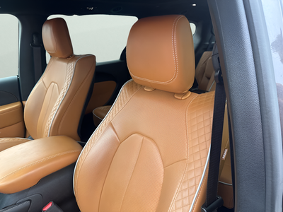 2023 Chrysler Pacifica Hybrid Pinnacle
