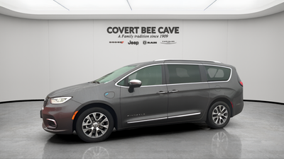 2023 Chrysler Pacifica Hybrid Pinnacle