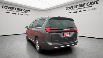 2023 Chrysler Pacifica Hybrid Pinnacle