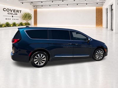 2023 Chrysler Pacifica Hybrid Limited