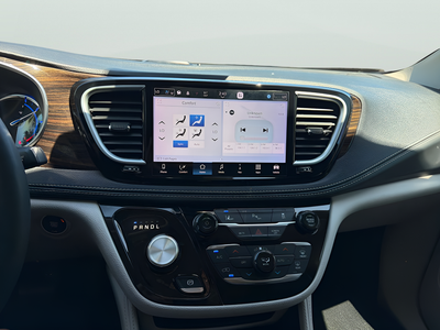 2023 Chrysler Pacifica Hybrid Limited
