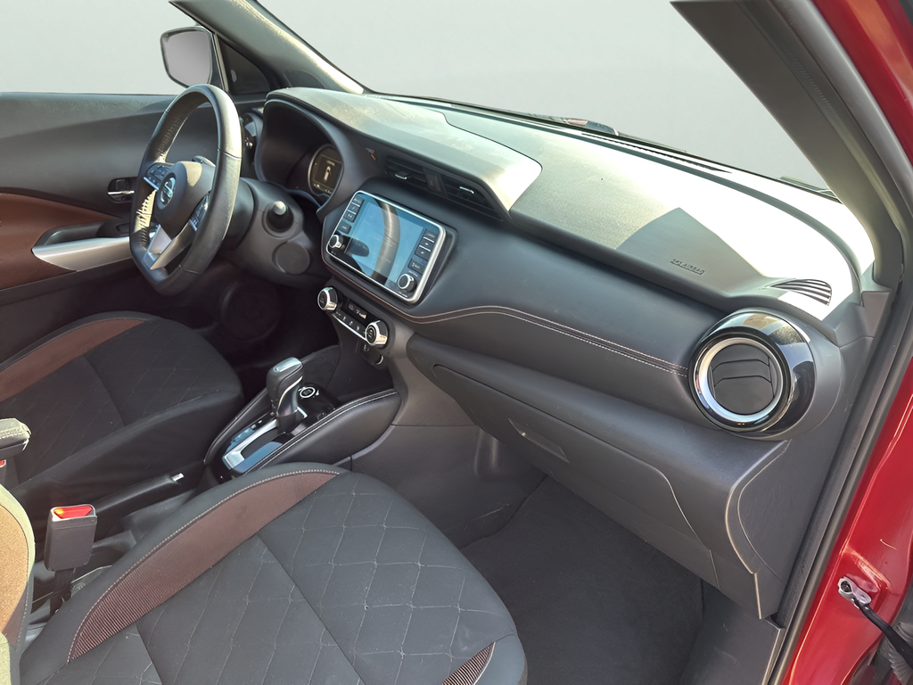 2019 Nissan Kicks SR