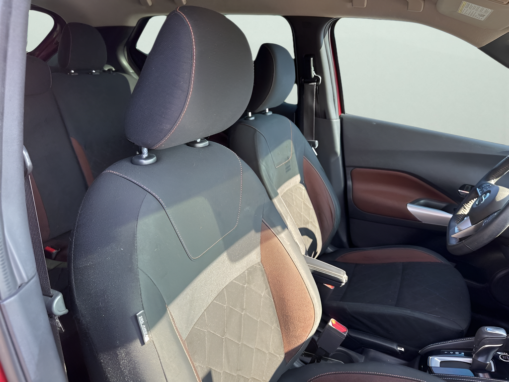 2019 Nissan Kicks SR