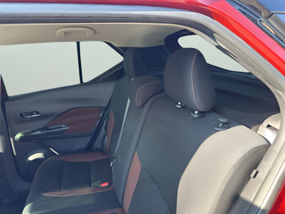 2019 Nissan Kicks SR