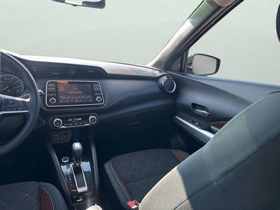 2019 Nissan Kicks SR