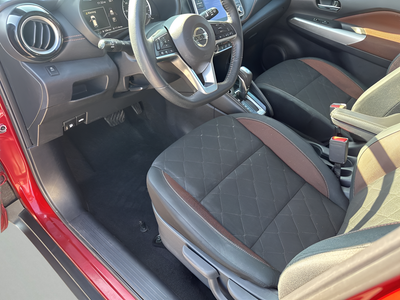 2019 Nissan Kicks SR