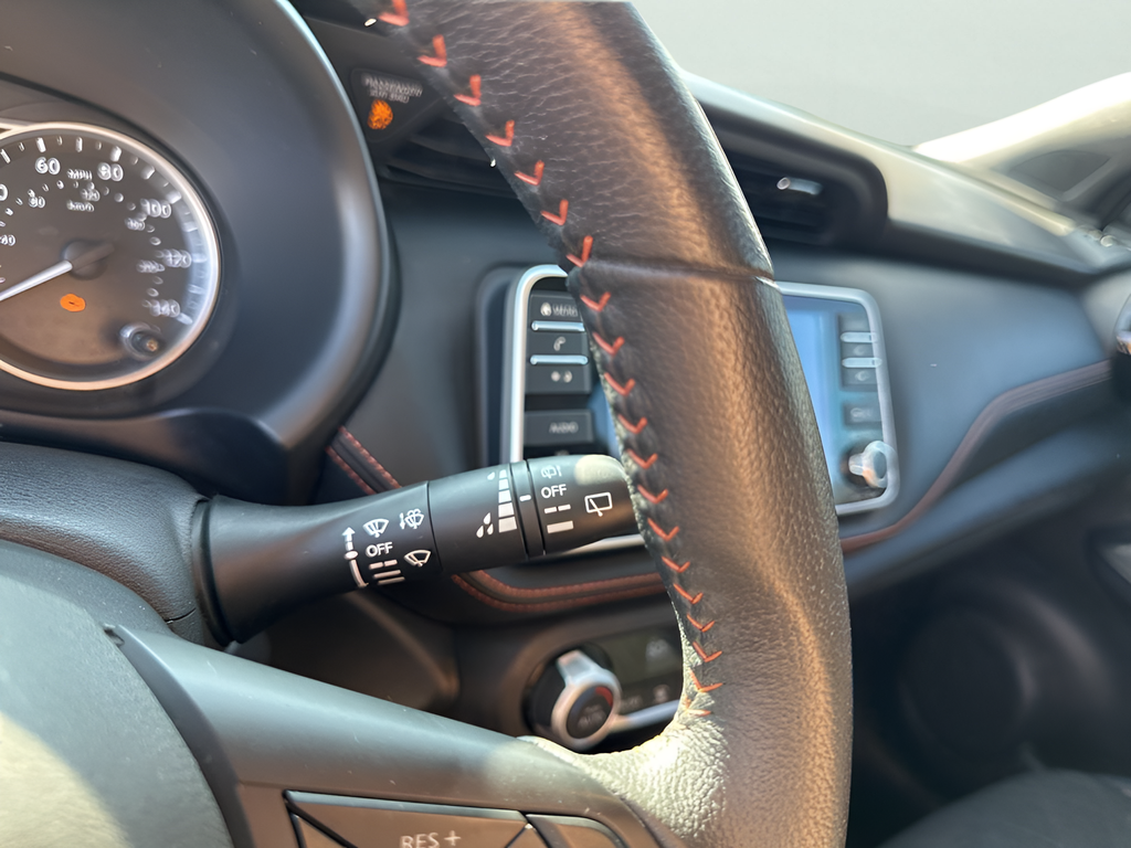 2019 Nissan Kicks SR