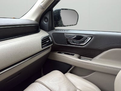 2022 Lincoln Navigator L Reserve