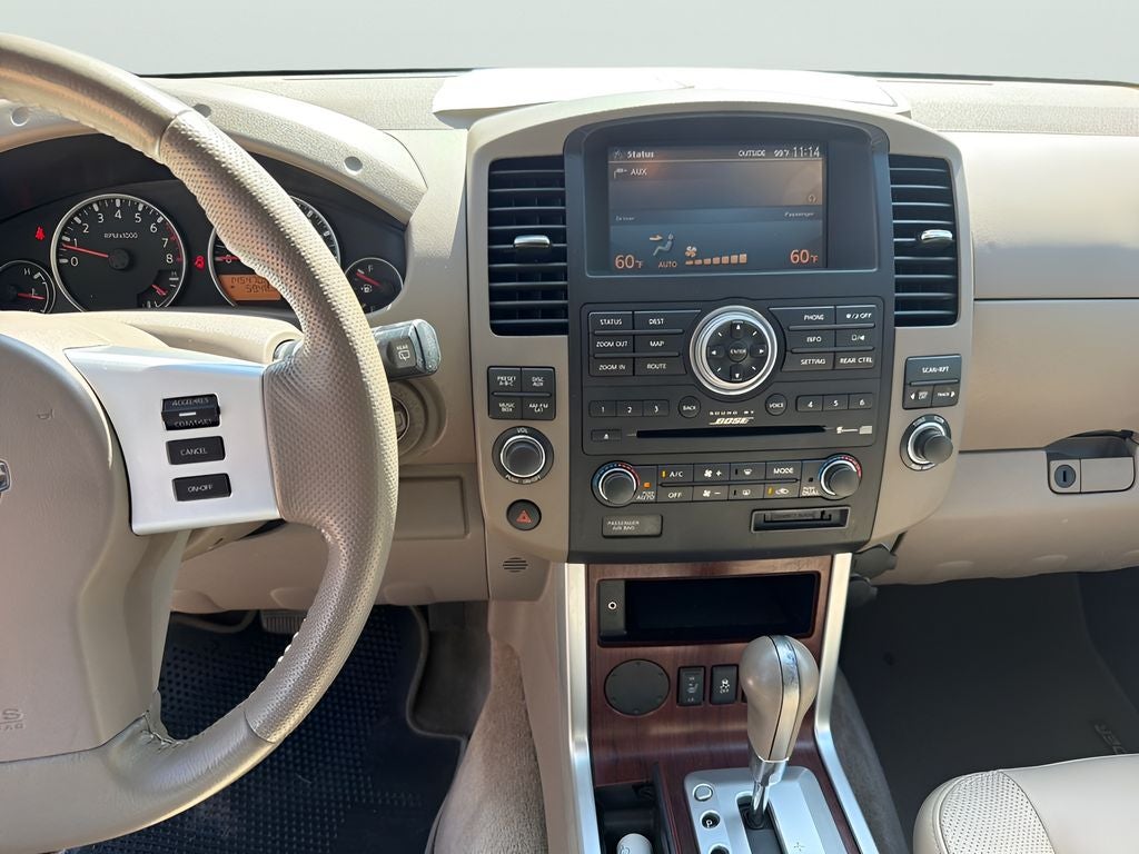 2012 Nissan Pathfinder LE