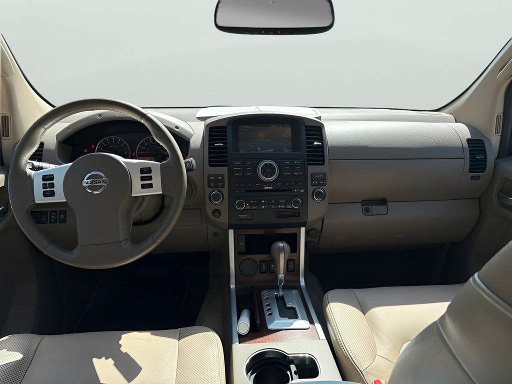 2012 Nissan Pathfinder LE