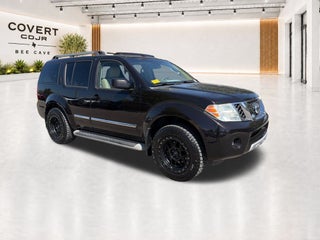 2012 Nissan Pathfinder LE