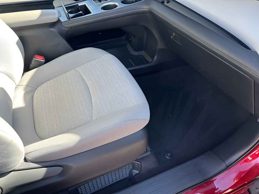 2025 Toyota Sienna LE 8 Passenger