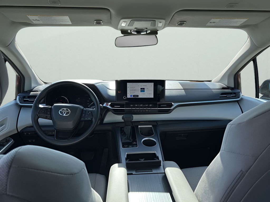 2025 Toyota Sienna LE 8 Passenger