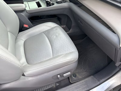 2021 Toyota Sienna Limited 7 Passenger