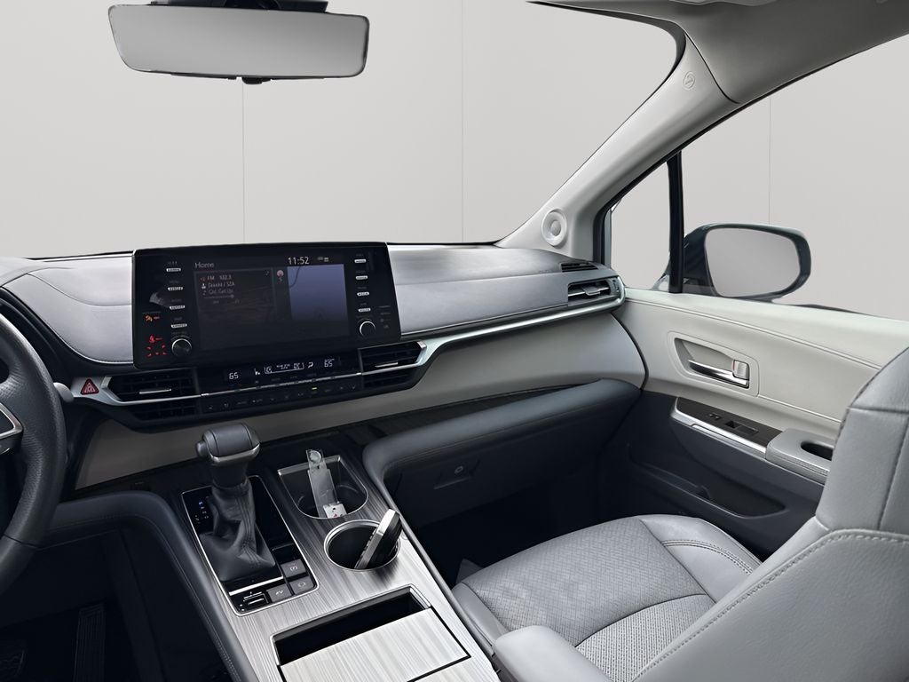 2021 Toyota Sienna Limited 7 Passenger