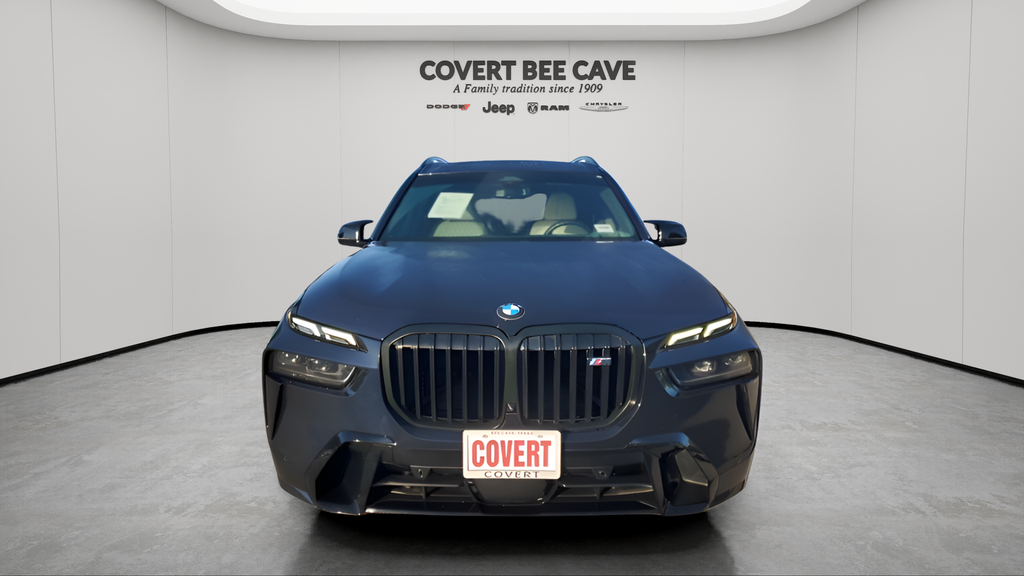 2023 BMW X7 M60i