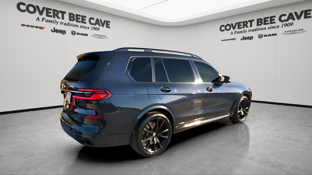 2023 BMW X7 M60i