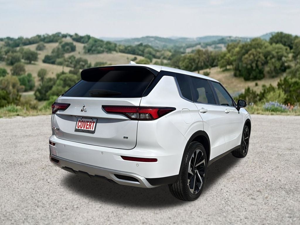 2024 Mitsubishi Outlander SE Black Edition