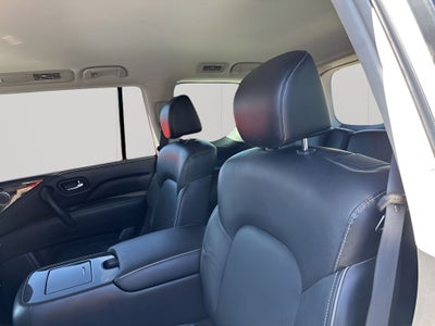 2023 INFINITI QX80 LUXE