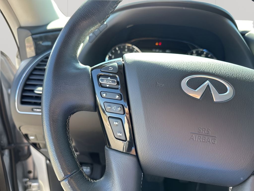 2023 INFINITI QX80 LUXE