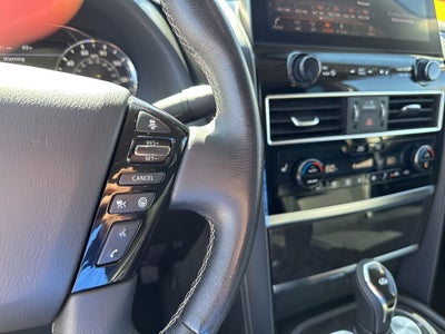 2023 INFINITI QX80 LUXE