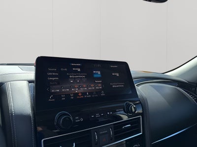 2023 INFINITI QX80 LUXE