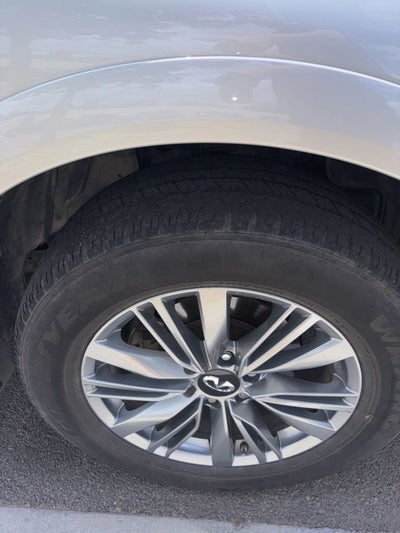2022 INFINITI QX80 LUXE