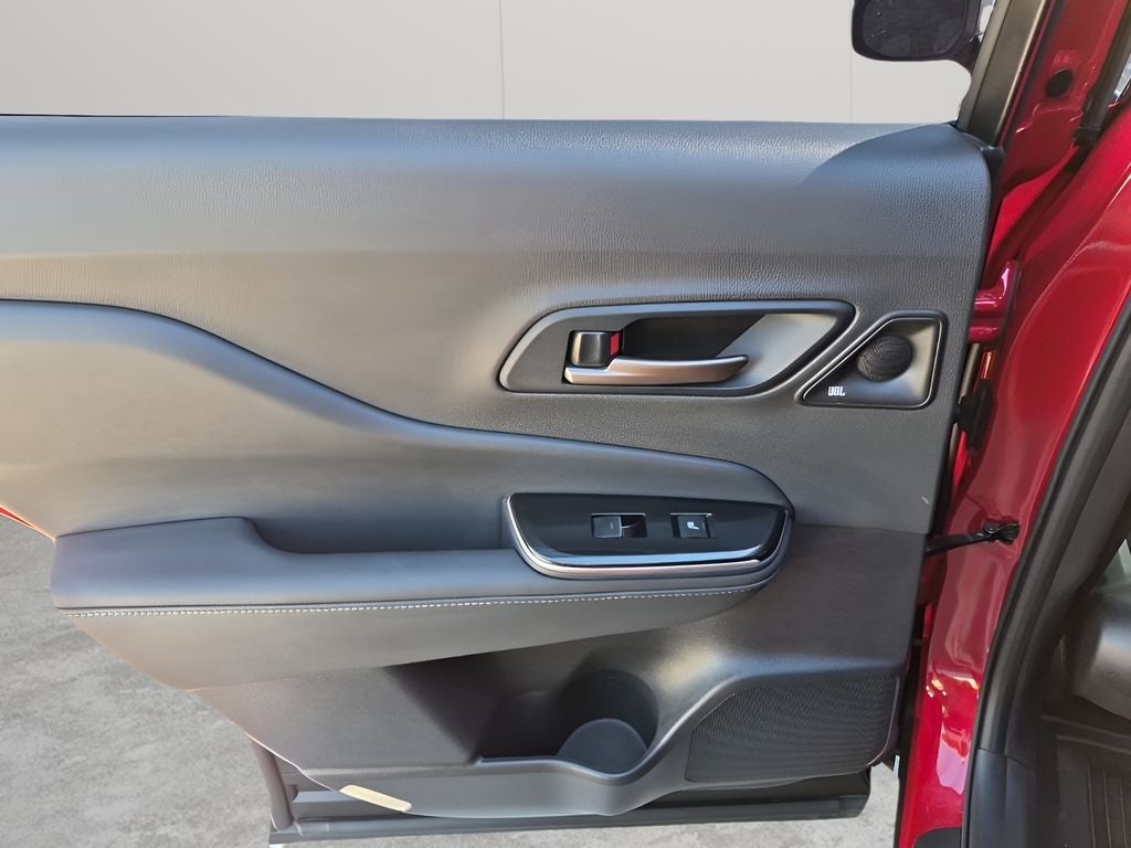 2025 Toyota Crown Signia Limited