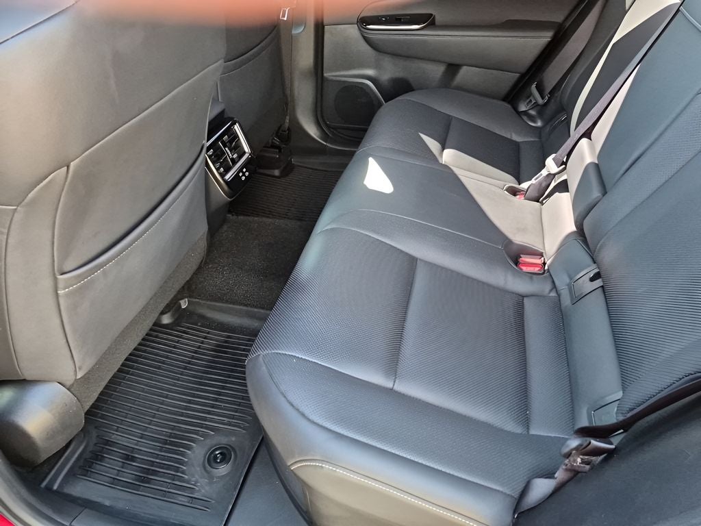 2025 Toyota Crown Signia Limited