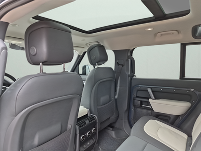 2024 Land Rover Defender 110 X-Dynamic SE
