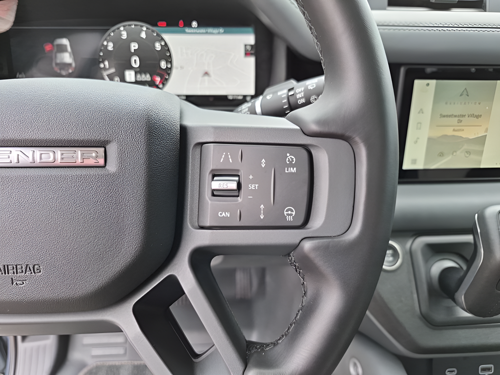 2024 Land Rover Defender 110 X-Dynamic SE