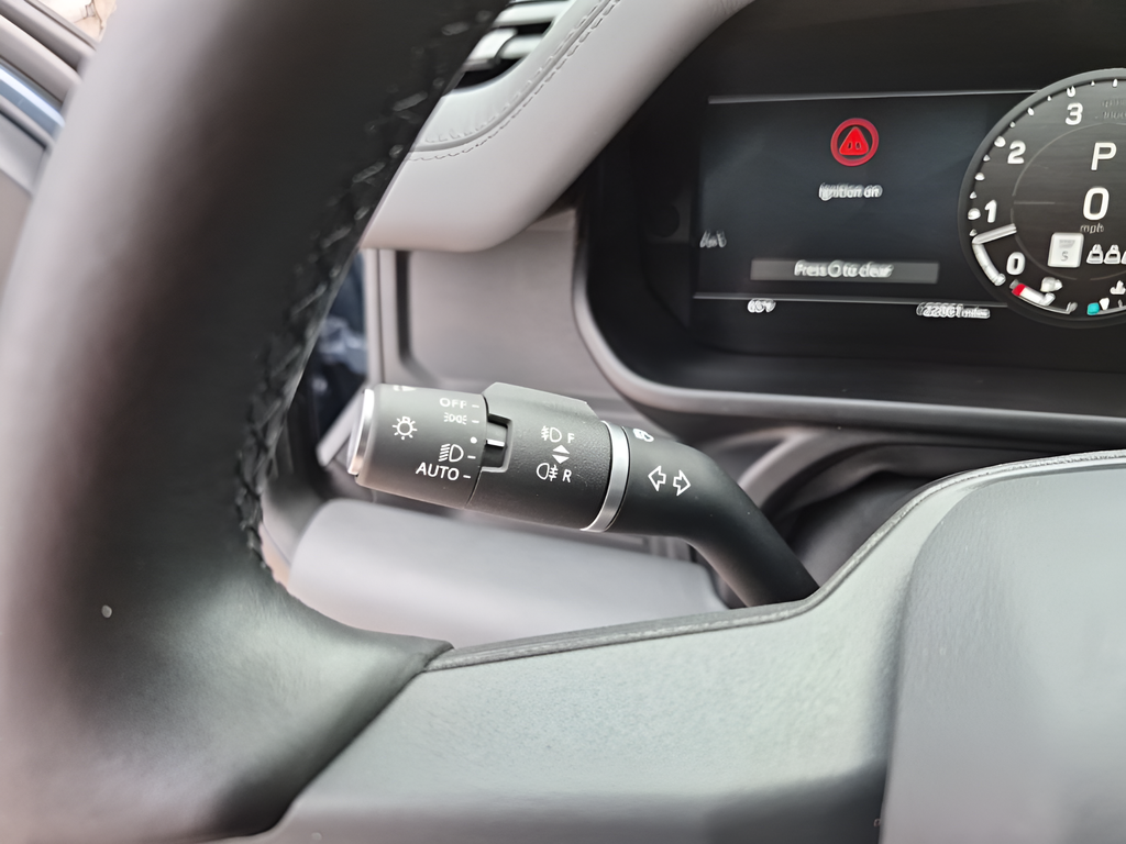 2024 Land Rover Defender 110 X-Dynamic SE