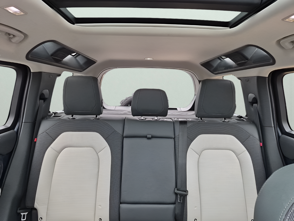 2024 Land Rover Defender 110 X-Dynamic SE