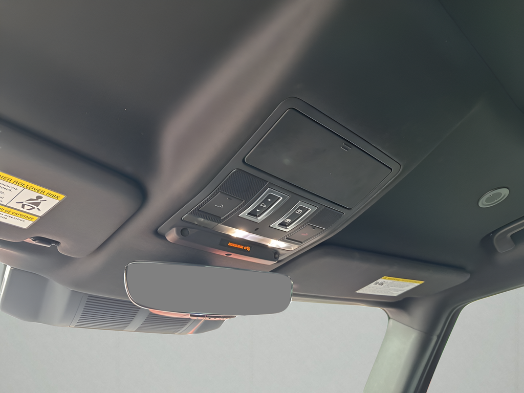 2025 Land Rover Defender 90 S