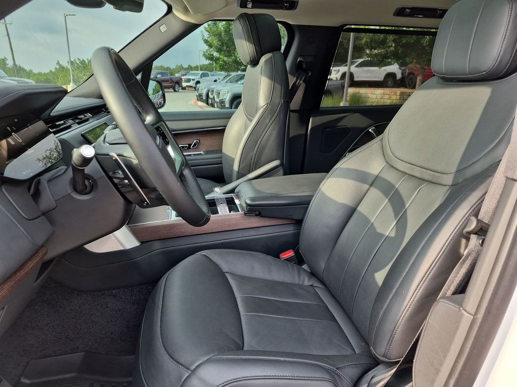 2024 Land Rover Range Rover SE LWB