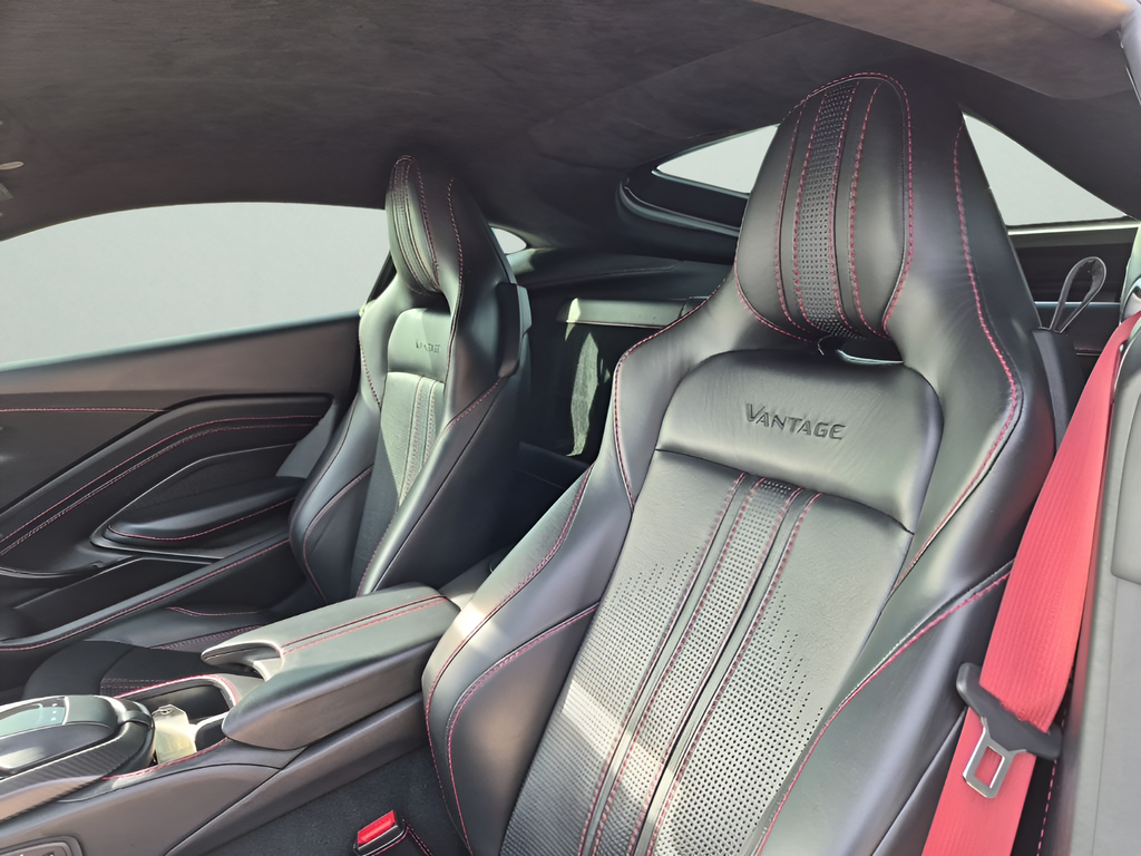 2019 Aston Martin Vantage Base