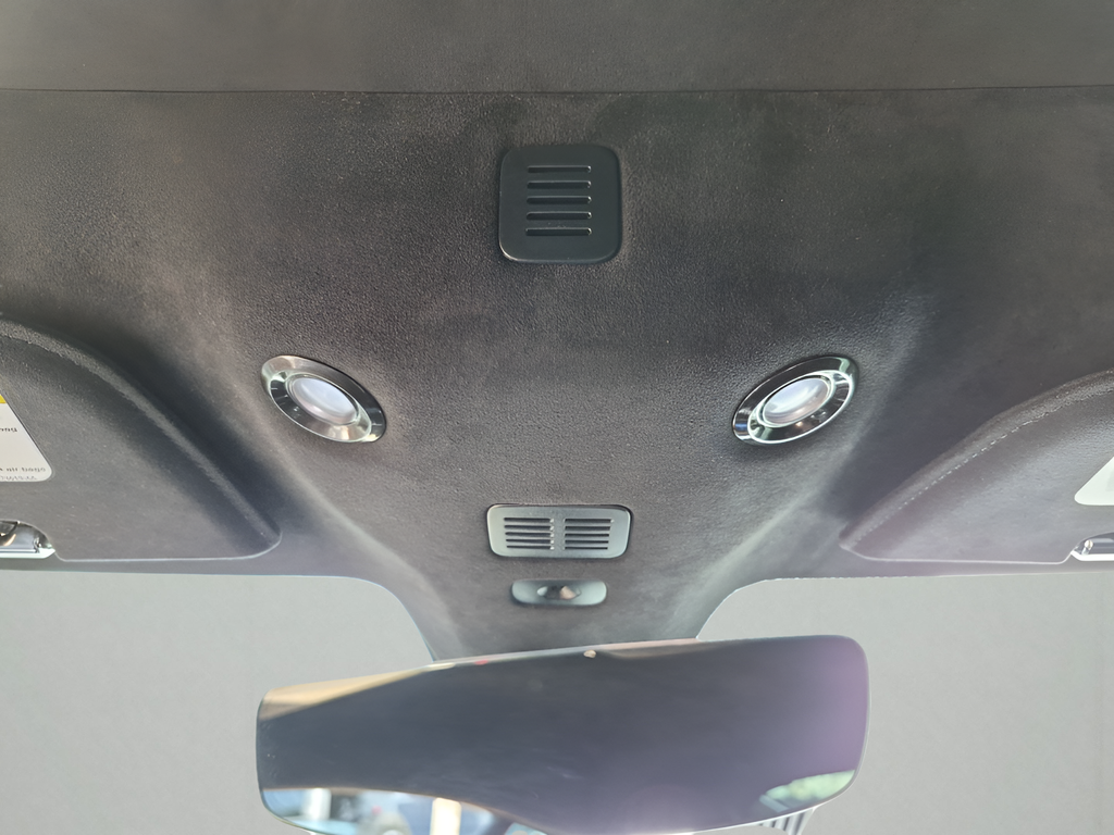 2019 Aston Martin Vantage Base