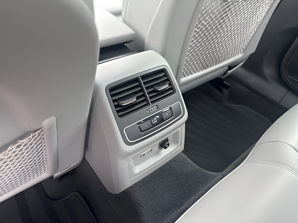 2023 Audi A4 45 S line Premium Plus quattro