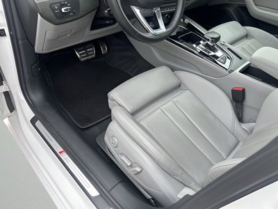 2023 Audi A4 45 S line Premium Plus quattro