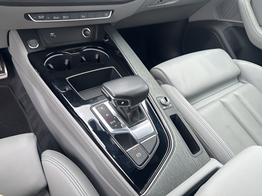 2023 Audi A4 45 S line Premium Plus quattro