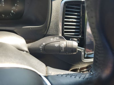 2017 Volvo XC90 T5 Momentum