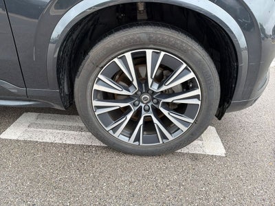 2022 Volvo XC90 T5 Momentum
