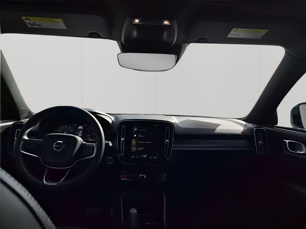 2022 Volvo XC40 R-Design