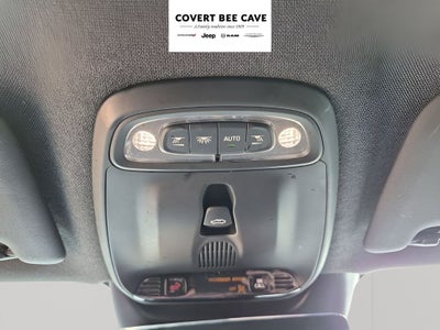 2022 Volvo XC40 R-Design