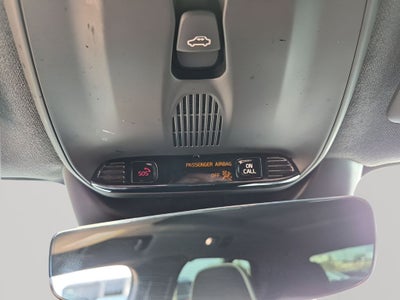 2022 Volvo XC40 R-Design