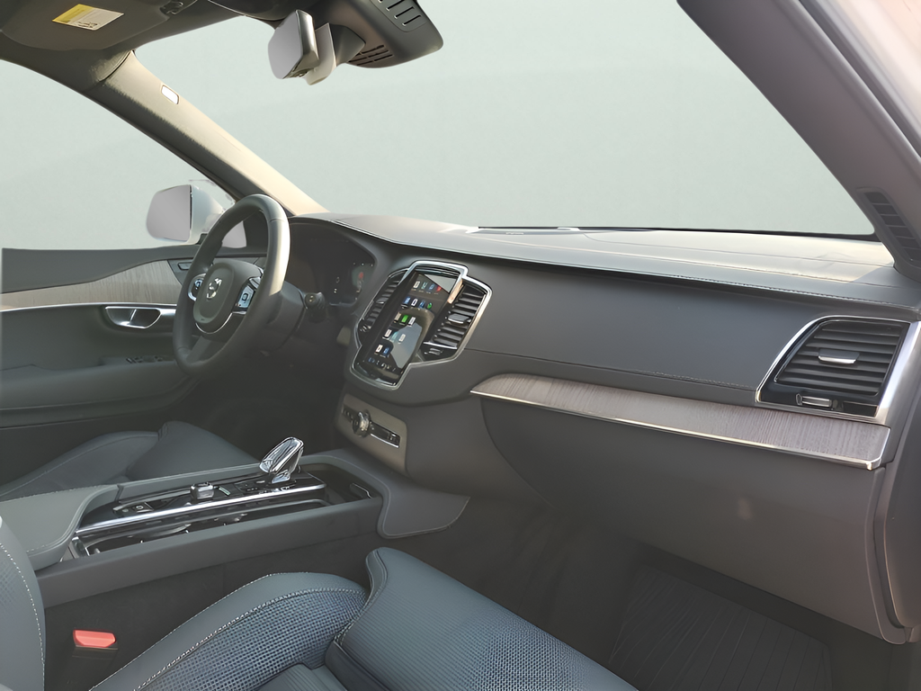 2024 Volvo XC90 Recharge Plug-In Hybrid Ultimate