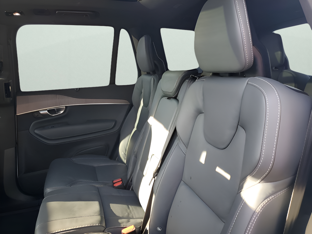 2024 Volvo XC90 Recharge Plug-In Hybrid Ultimate