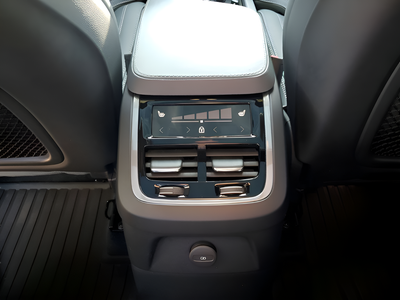 2024 Volvo XC90 Recharge Plug-In Hybrid Ultimate