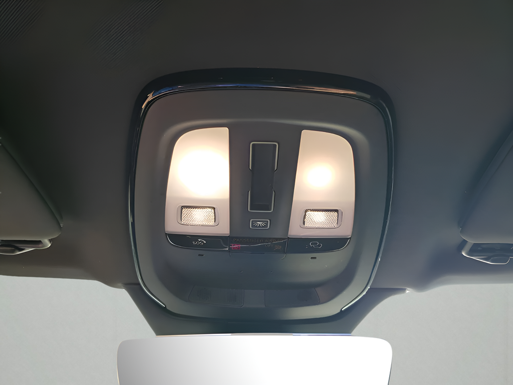 2024 Volvo XC90 Recharge Plug-In Hybrid Ultimate